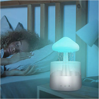 l'humidificateur diffuseur sur la table de chevet 